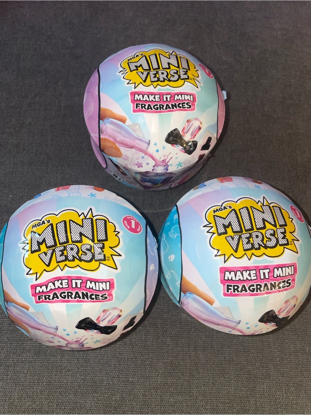 Mini Verse Make It Mini Fragrances - Pastel Pink & Blue Collectible Toy
